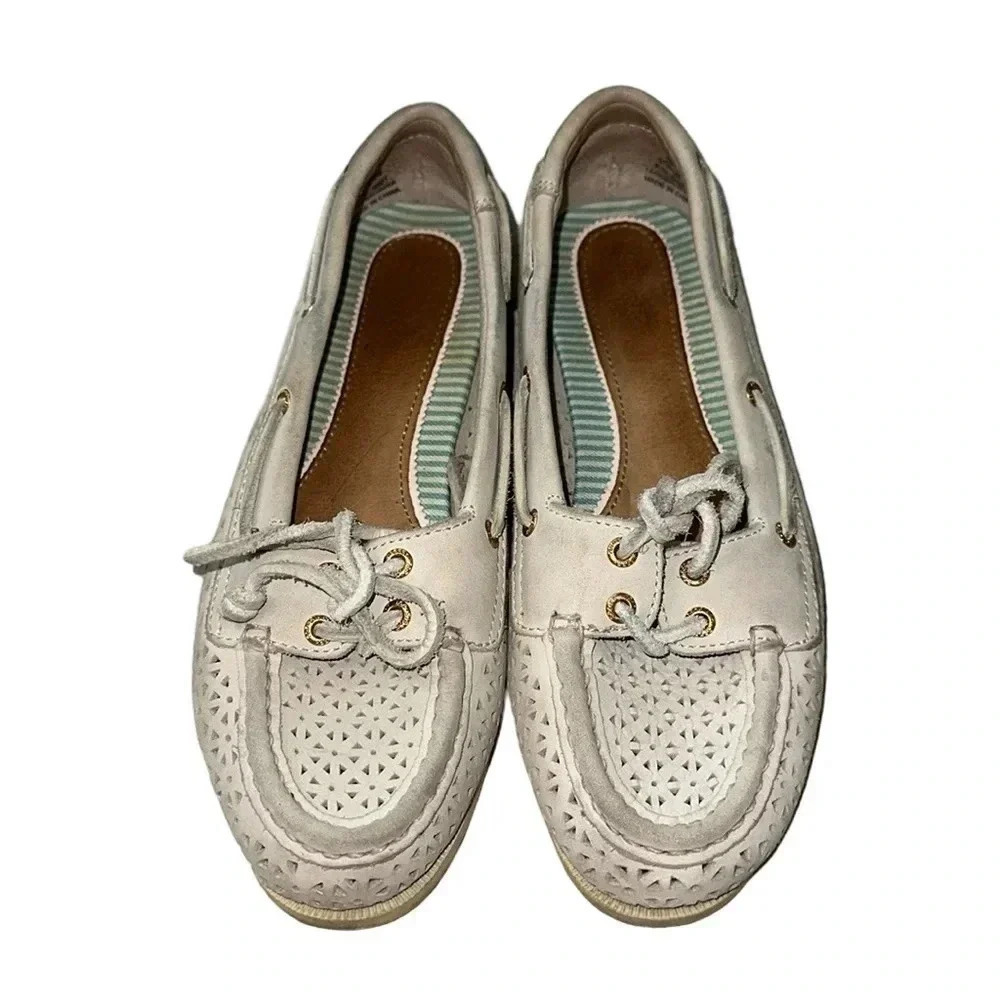 Sperry Perforated Leather Boat Shoes Size 6
